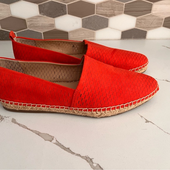 Franco Sarto - slip on Dobby shoe/espadrille. New in box. Size 9 - Picture 2 of 6